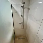 Apartament Thano's House 3 *