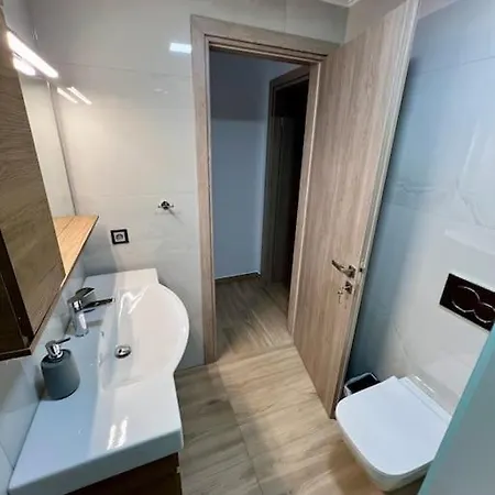 Thano's House 3 *