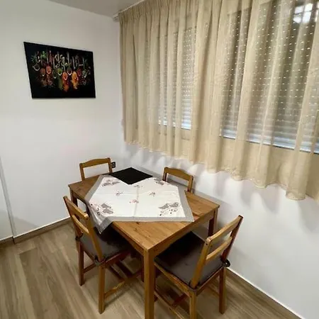 Thano's House 3 公寓