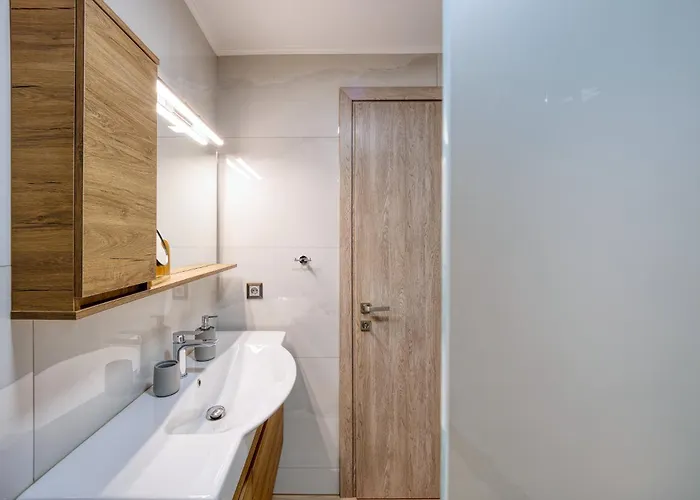 Thano's House 3 Apartment *